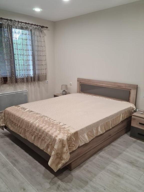Зара Apartment Ruse Luaran gambar